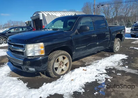 2008 Chevrolet Silverado 1500 Lt1/Lt2/Ltz/Work Truck z USA, uszkodzony, nr VIN 2GCEK13M381232046